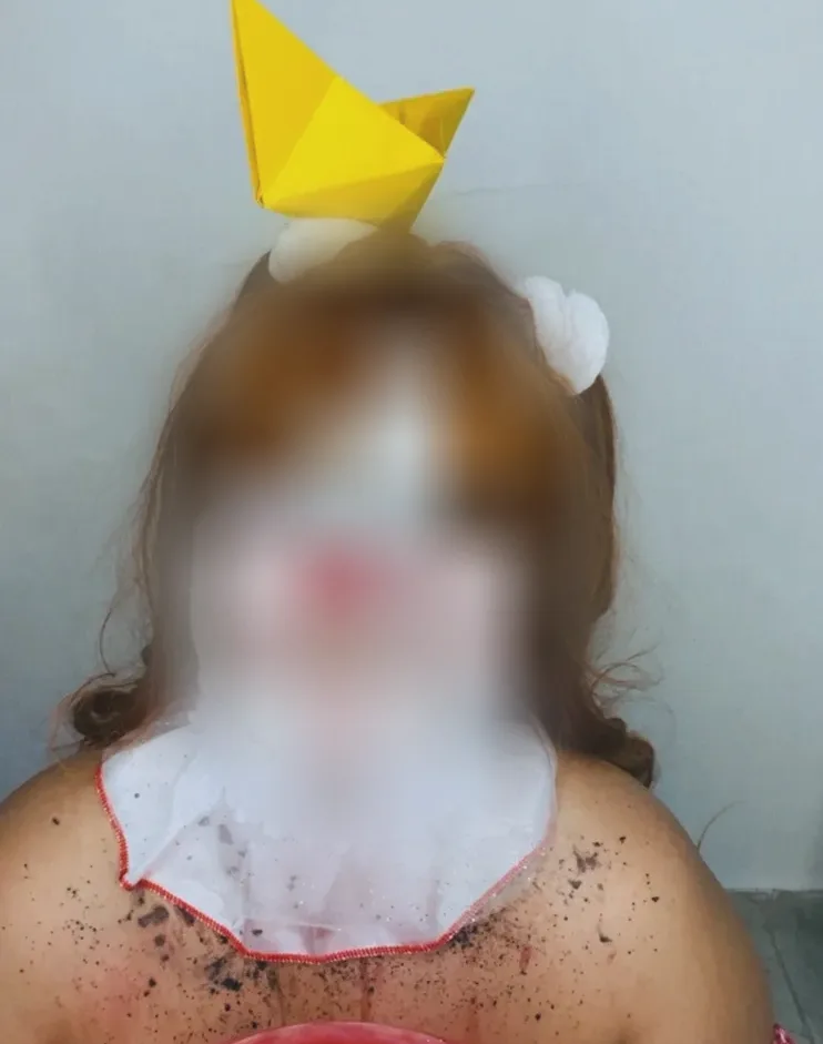 Alexandra, 31