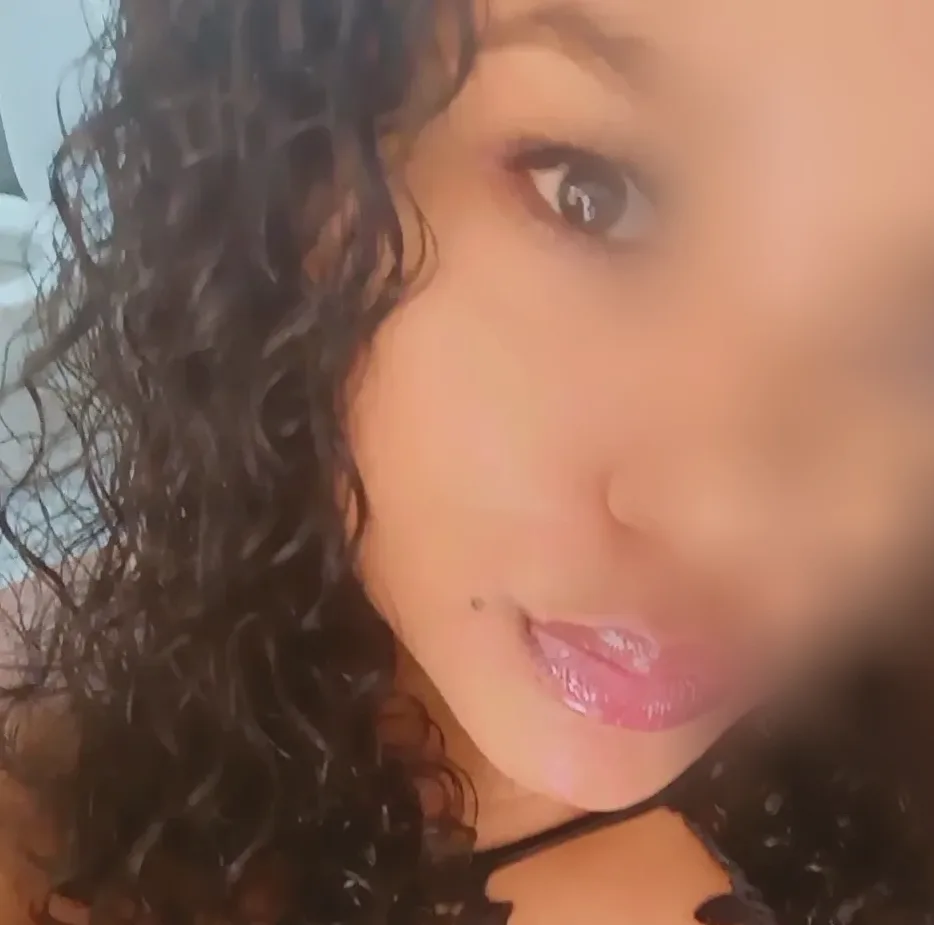 Aylin, 33
