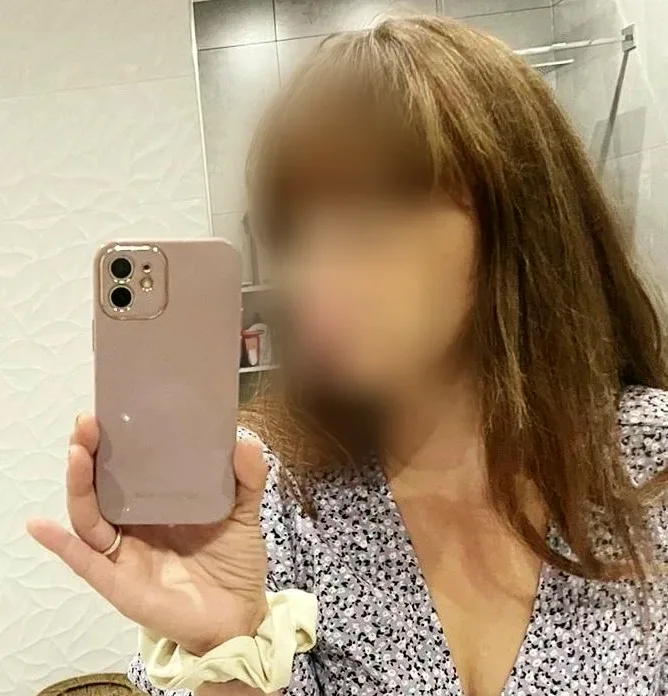 Celine, 34