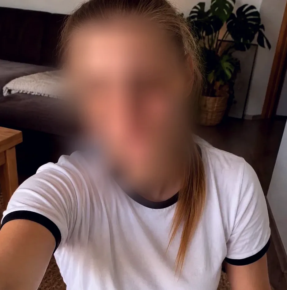 Hanna, 21