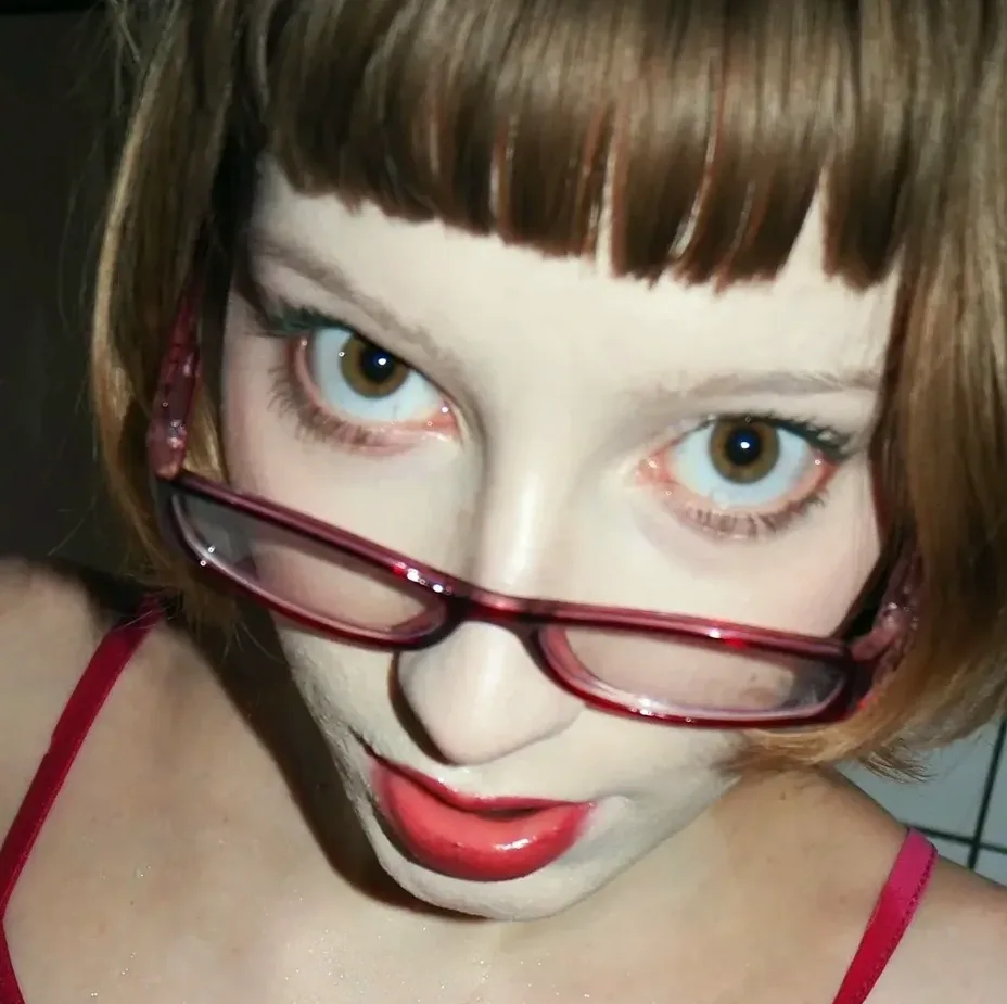 Lejla, 19