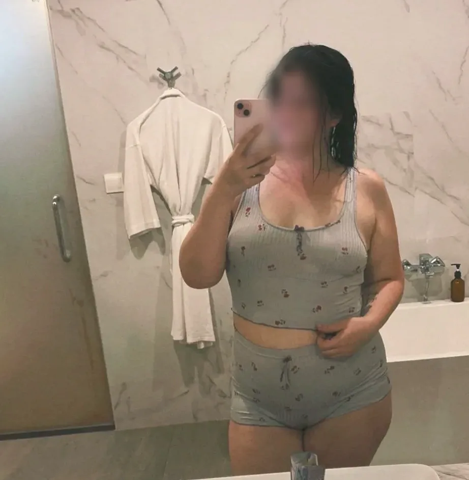 Patricia, 27