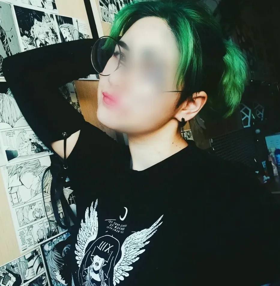 Tanja, 22